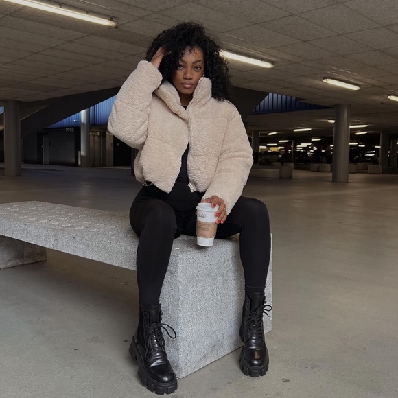 Zara Ecru Padded Fleece Jacket - Picture 6 of 17